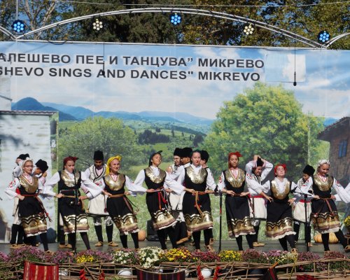 Остават броени дни до старта на международния фестивал Малешево пее и танцува