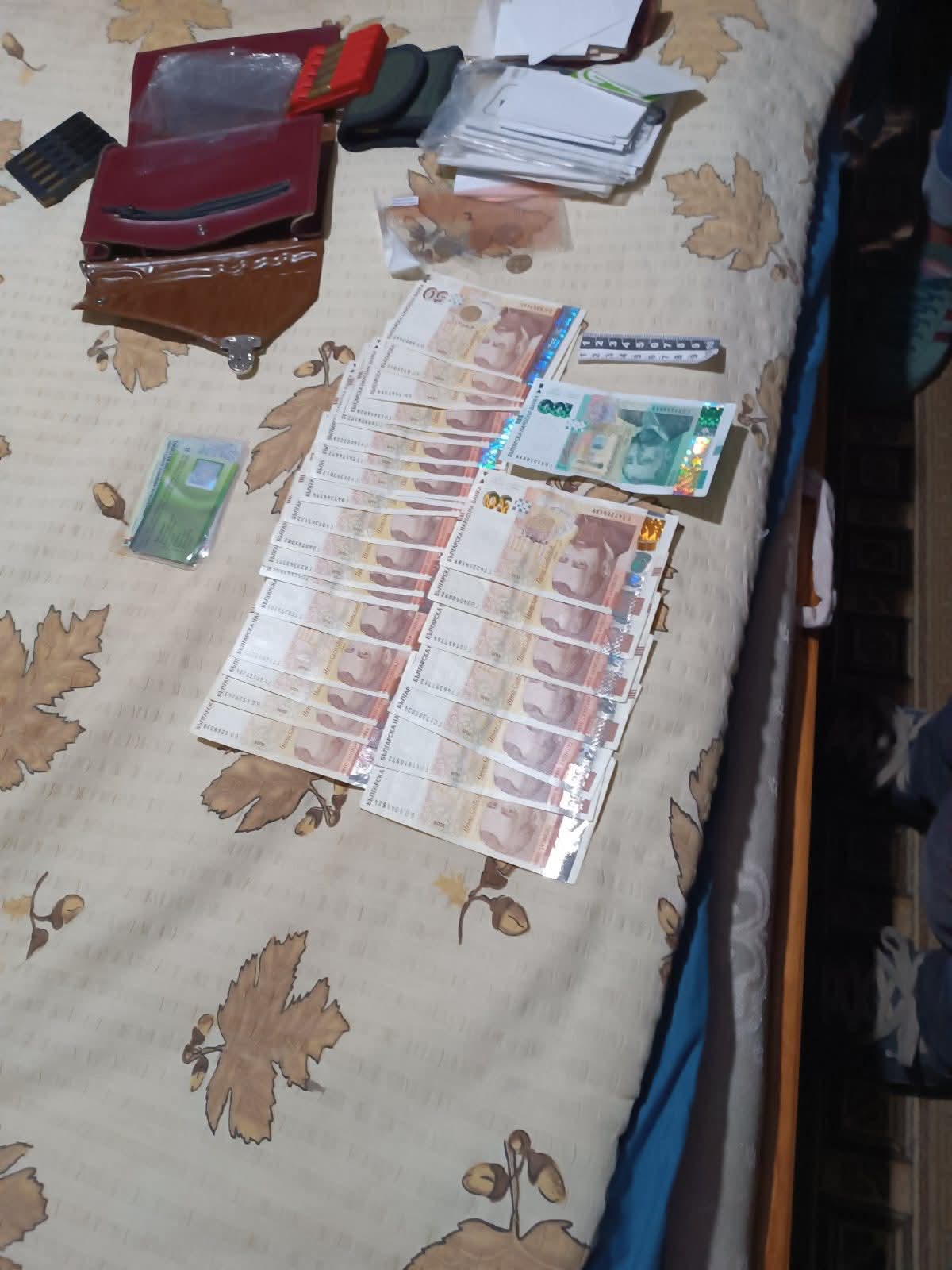 СДВР и ГДБОП са рестували двама служители на ДАИ, получили подкуп от чуждестранни водачи