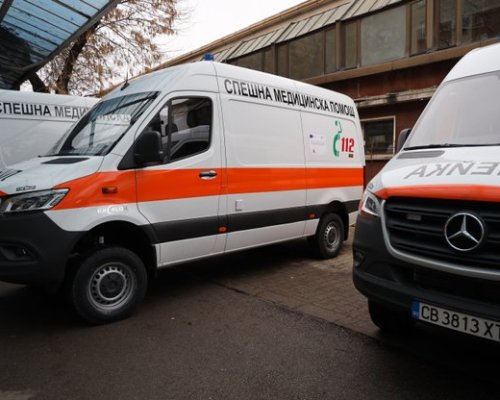 Агресия срещу екип на Спешна помощ в Перник: Пациент удари шофьор на линейка в лицето