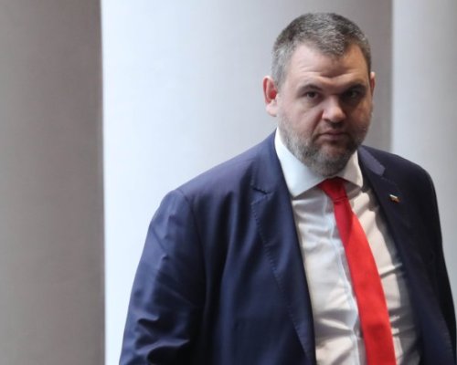Пеевски: Говорихме с Борисов направо да закрием ДАИ
