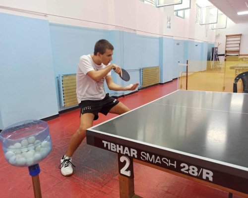 Иван Божинов от Петрич представя България на Световното първенство по тенис на маса за спортисти с интелектуални затруднения