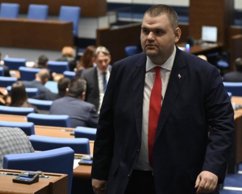 Делян Пеевски: Има ли натиск върху БНТ от президента?