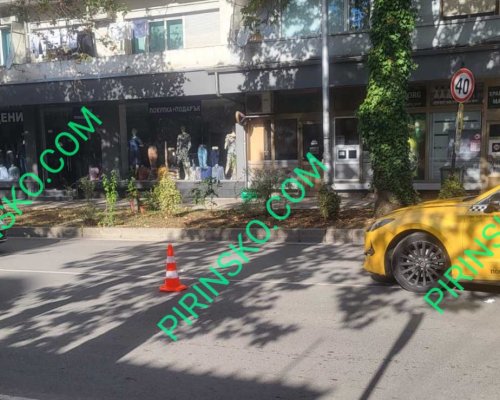 Такси блъсна жена на пешеходна пътека в Благоевград