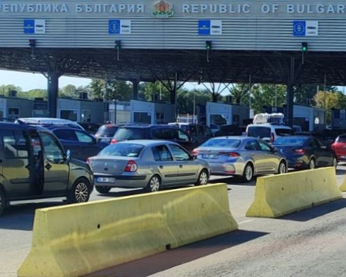 Интензивен е трафикът на граничния пункт Капитан Андреево на изход за товарни автомобили