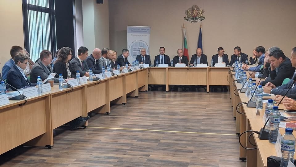 КТПП настоява за яснота относно напредъка по АМ Гюешево-Дупница КТПП настоява за яснота относно напредъка по АМ Гюешево-Дупница