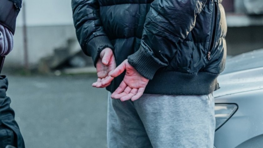 Ще ти извадя очите и ще ти ги сложа в ръцете : Заключиха мъж, пребил майка си и жена си