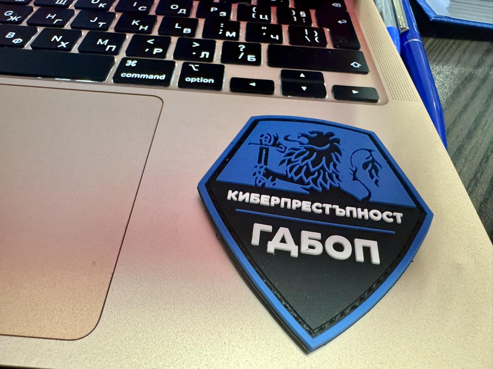 ГДБОП арестува мъж и жена за измама, отдаване под наем на ваканционен имот в Гърция ГДБОП арестува мъж и жена за измама, отдаване под наем на ваканционен имот в Гърция