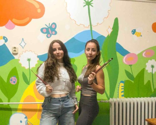 Художнички преобразиха стените на детското отделение в кюстендилска болница