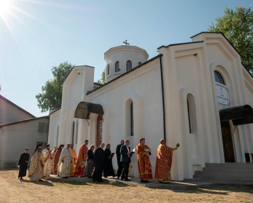 Село Невестино отбеляза храмов празник в чест на Света Петка