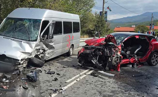 Жена от Банско пострадала при тежката катастрофа между Симитли и Разлог