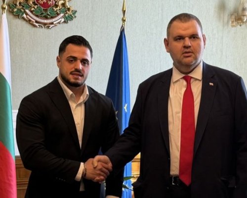 Пеевски се срещна с шампиона Карлос Насар