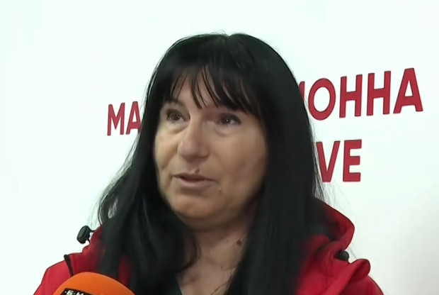 Нападнатата от пациентки мед. сестра в Разлог: Удариха ме в гърба, блъснаха ме в стената, ударих си главата и паднах на земята Нападнатата от пациентки мед. сестра в Разлог: Удариха ме в гърба, блъснаха ме в стената, ударих си главата и паднах на земята