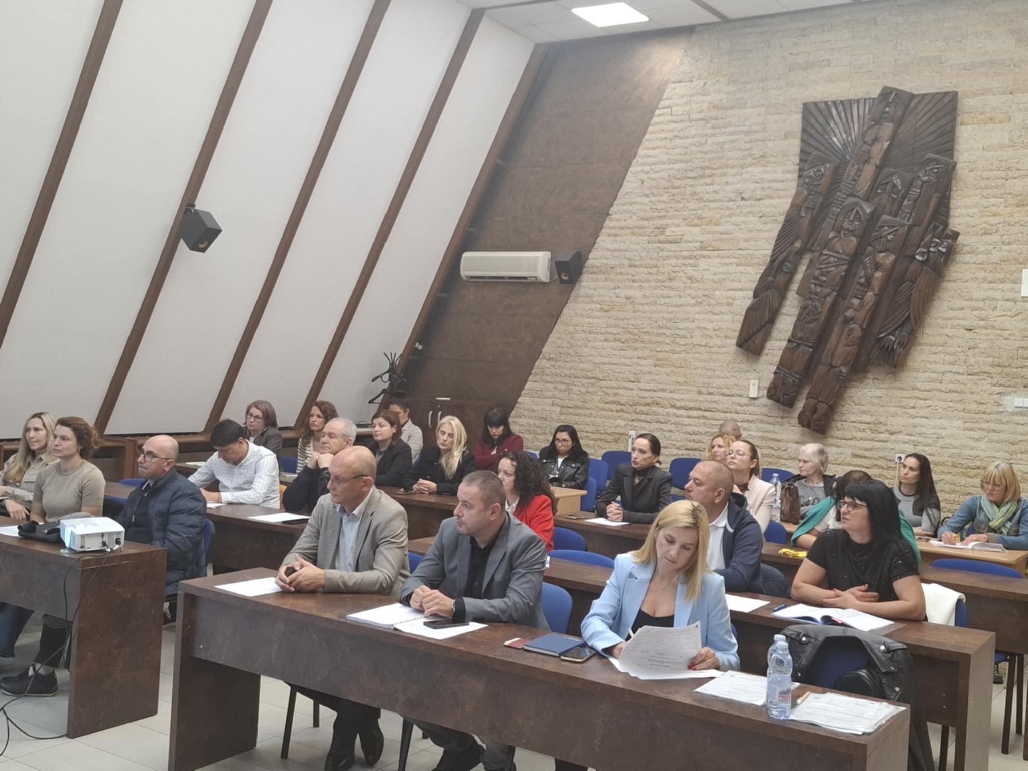 Голям интерес в Благоевград и Симитли към обсъжданията на инвестиционните концепции по КИТИ Голям интерес в Благоевград и Симитли към обсъжданията на инвестиционните концепции по КИТИ