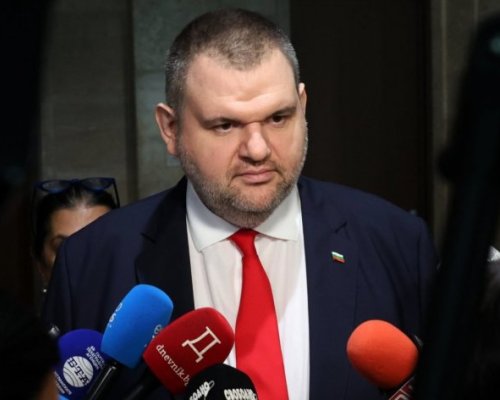Пеевски: Борисов ще реши дали да хвърли държавата в бездната