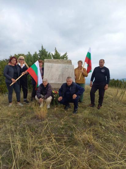 Преди 113 години: героичната битка край Качев баир-село Брежани отдава почит на героите Преди 113 години: героичната битка край Качев баир-село Брежани отдава почит на героите
