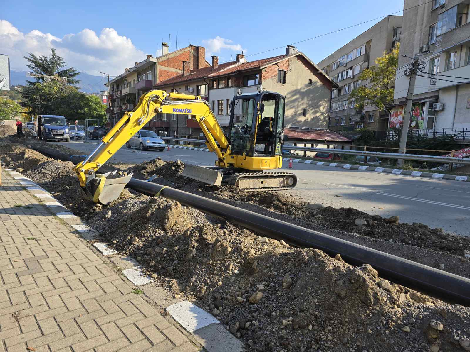 Ремонтни дейности затрудняват движението в центъра на Дупница