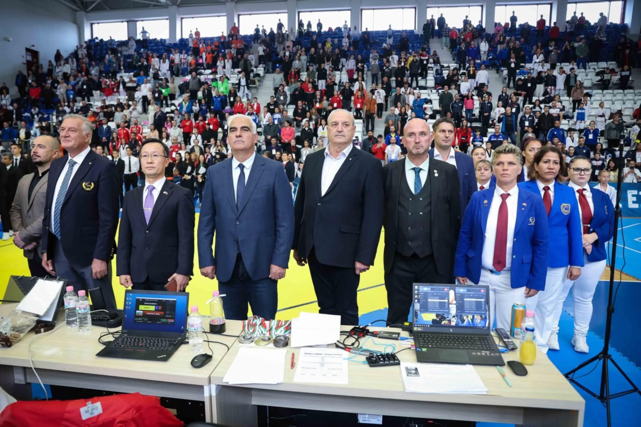 Дупница е столица на таекуондото, кмета Първан Дангов откри Балканското първенство