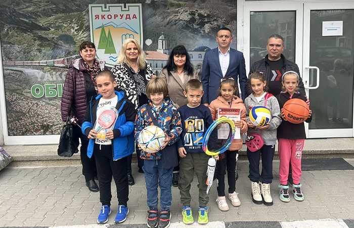 Кметът на Якоруда награди победителите в конкурса  Не на насилието