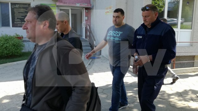 Обвиняемите служители на ДАИ, арестувани от ГДБОП отново са на постове в Благоевград, контролират фирмите, които рекетирали