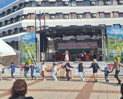 Петя Панева и Бендът на България озариха празника на Дупница