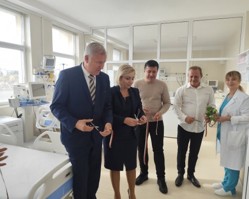 С тържествен водосвет откриха сектор Реанимация в МБАЛ Д-р Асен Велев-Разлог
