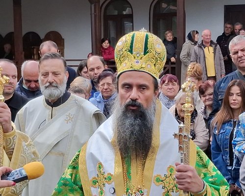 Патриарх Даниил отслужи литургия в Руенския манастир