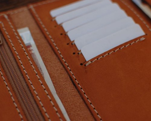 Свиха портфейл от жилище в Гоце Делчев