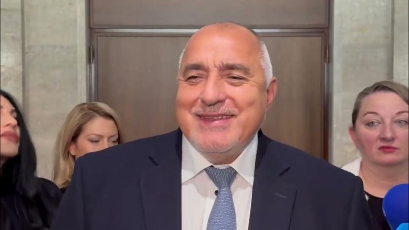 Борисов: Връщаме на Радев колите и шофьорите Борисов: Връщаме на Радев колите и шофьорите