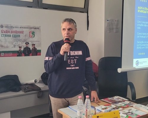 Благоевград първенец по желаещи за армията, в други области търсят кадри