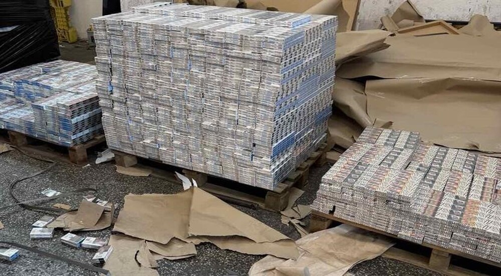 Задържани са над 300 хиляди кутии цигари без бандерол на ГКПП Капитан Андреево Задържани са над 300 хиляди кутии цигари без бандерол на ГКПП Капитан Андреево