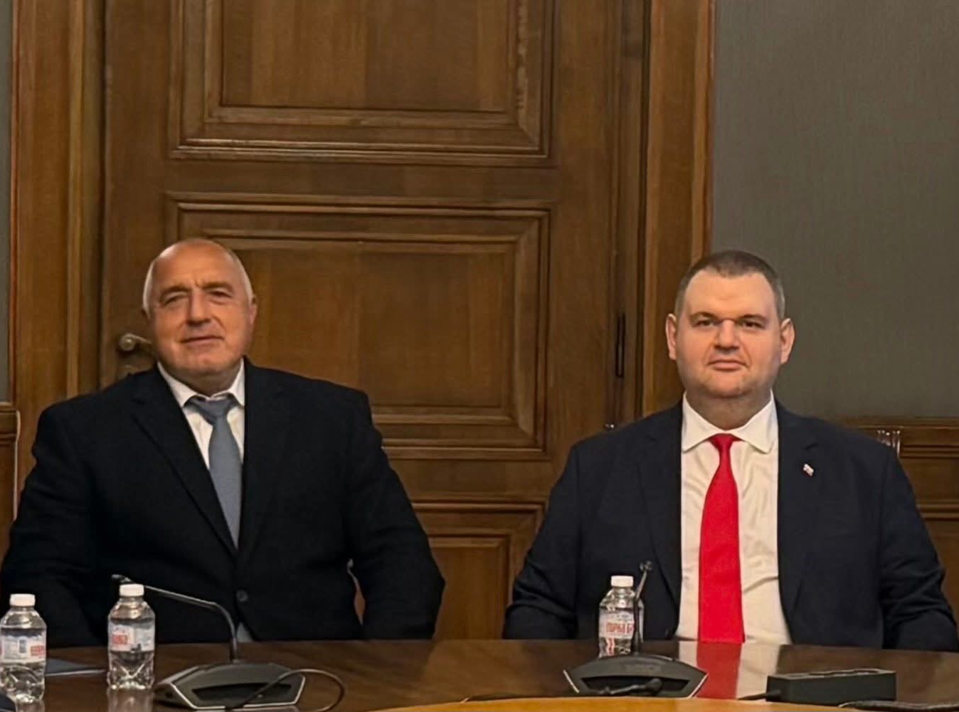 Валерия Велева: ГЕРБ и ДПС влязоха в легитимна договорка. Това създава спокойствие на правителството Валерия Велева: ГЕРБ и ДПС влязоха в легитимна договорка. Това създава спокойствие на правителството