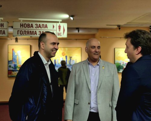 Цветовете на Израел: Зои Север представи магическа изложба в Кюстендил
