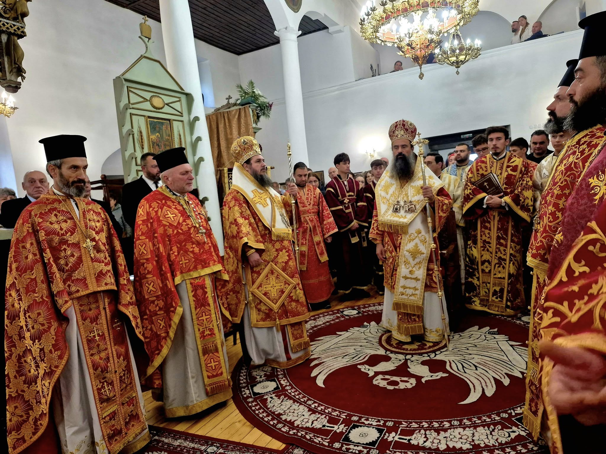 Патриарх Даниил отслужи Света Литургия в храм Св. вмчк Димитър в Кюстендил Патриарх Даниил отслужи Света Литургия в храм Св. вмчк Димитър в Кюстендил