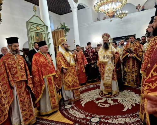 Патриарх Даниил отслужи Света Литургия в храм Св. вмчк Димитър в Кюстендил