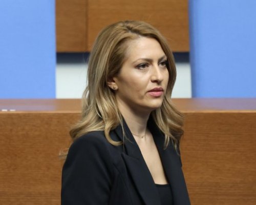 Рая Назарян: Радев копира Борисов, най-вероятно му е фен