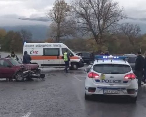 Внимание! Катастрофа затруднява движението между Разлог и Белица