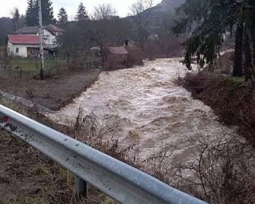 Дъждът разруши водохващане за общините Рила и Кочериново