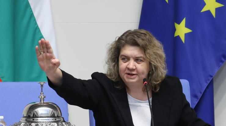 Наталия Киселова подаде оставка като председател на НС Наталия Киселова подаде оставка като председател на НС