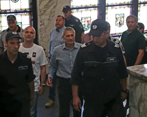 Прокуратурата ще плаща обезщетения на полицаите, които лежаха в затвора за смъртта на Чората