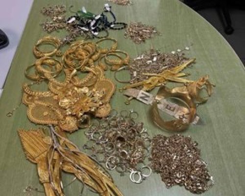 Златни накити, скрити в кисело мляко, откриха митничари на Капитан Андреево