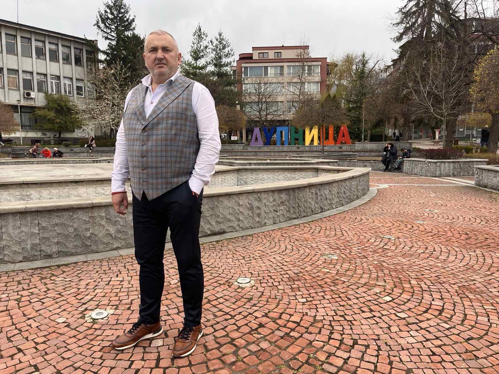 Емил Гущеров напуска ОбС Дупница: Няма чуваемост и градивен диалог Емил Гущеров напуска ОбС Дупница: Няма чуваемост и градивен диалог