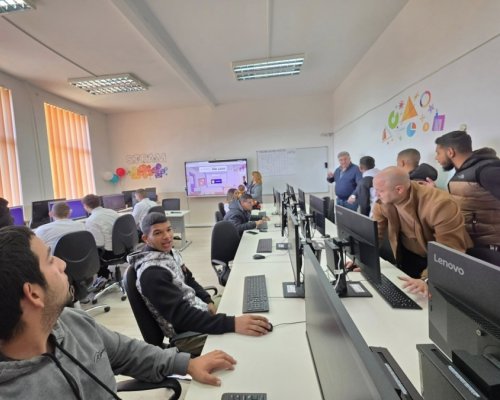 Професионалната гимназия по транспорт в Дупница откри втори STEM кабинет
