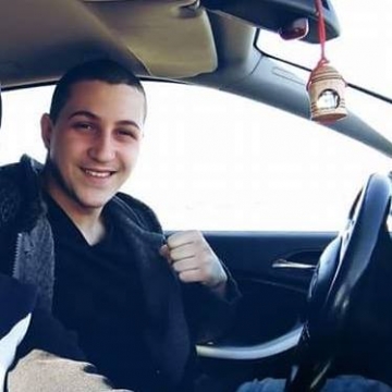 Запалиха за втори път автомобил на 22-г. благоевградчанин, върнал се от гурбет