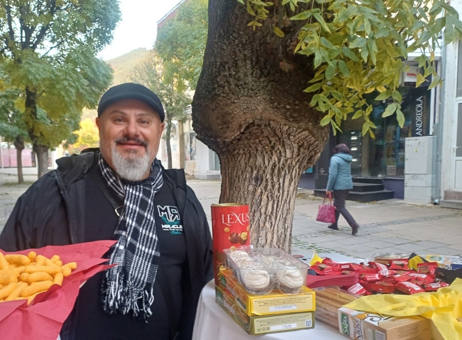 Антон Гошев впечатли Благоевград с изложбата-Преминаване Антон Гошев впечатли Благоевград с изложбата-Преминаване