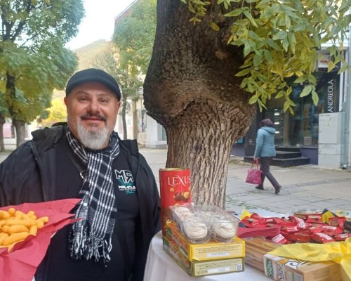 Антон Гошев впечатли Благоевград с изложбата-Преминаване