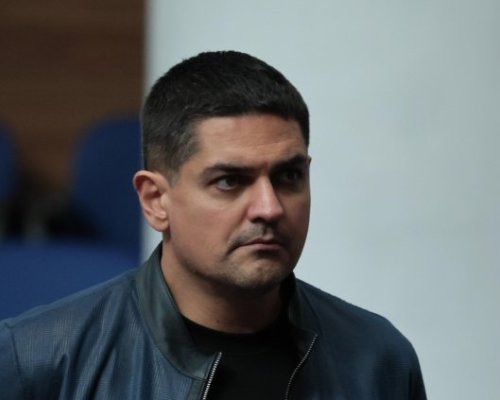 Радостин Василев за бюджета: Или е наглост, или е некадърност