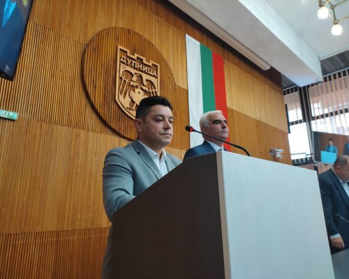 Димитър Крекманов от ГЕРБ положи клетва като нов общински съветник в Дупница