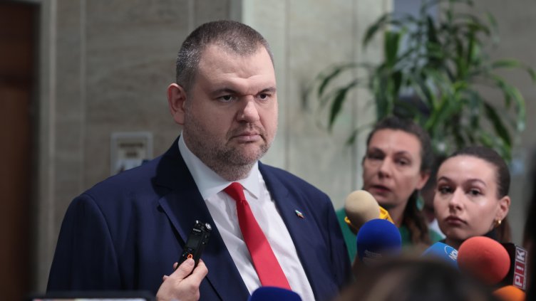 Пеевски успокоява: Има запаси, хората ще имат гориво