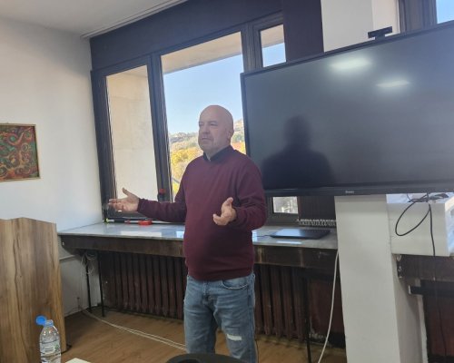 Иво Сиромахов в Благоевград: Писателят винаги трябва е малко гладен, има ли всичко, музата му умира