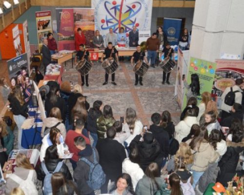 24 висши учебни заведения от цялата страна представиха програмите си по време на Панорама на университетите в Благоевград